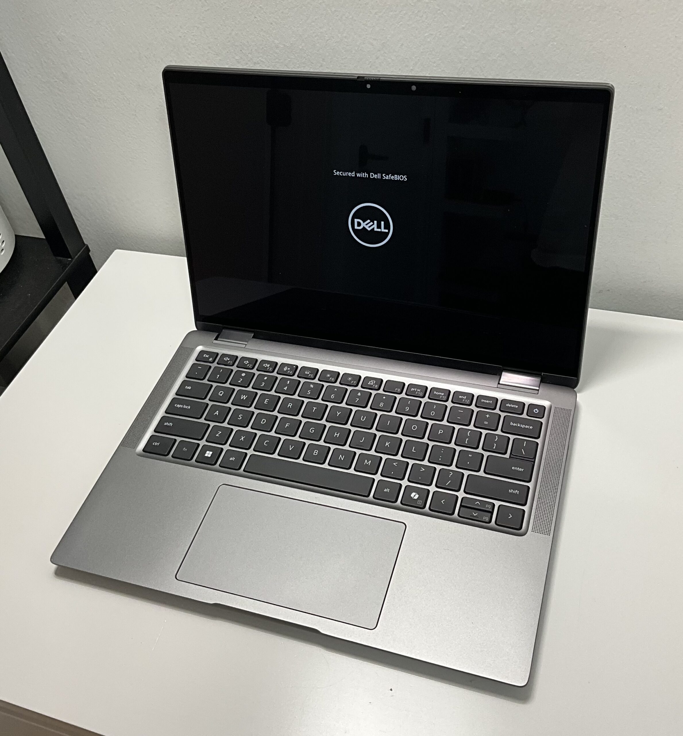 DELL LATITUDE 7450 2 IN 1 ULTRA 7 - Image 2