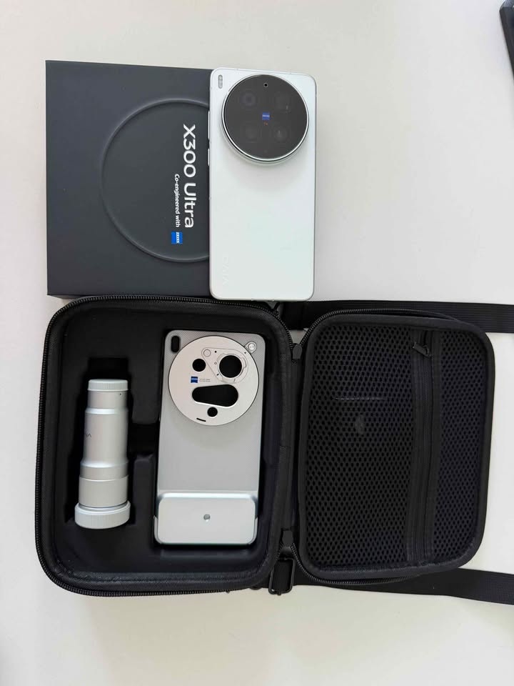 VIVO X300 ULTRA + KIT LENS - Image 4