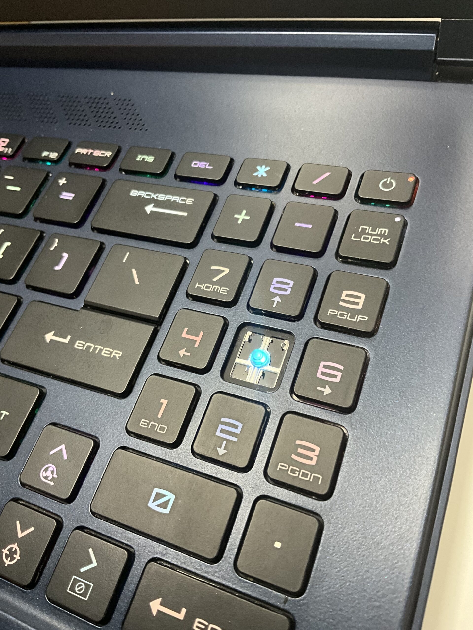 MSI STEALTH STUDIO 16 I7 13TH RTX 4070 - Image 8