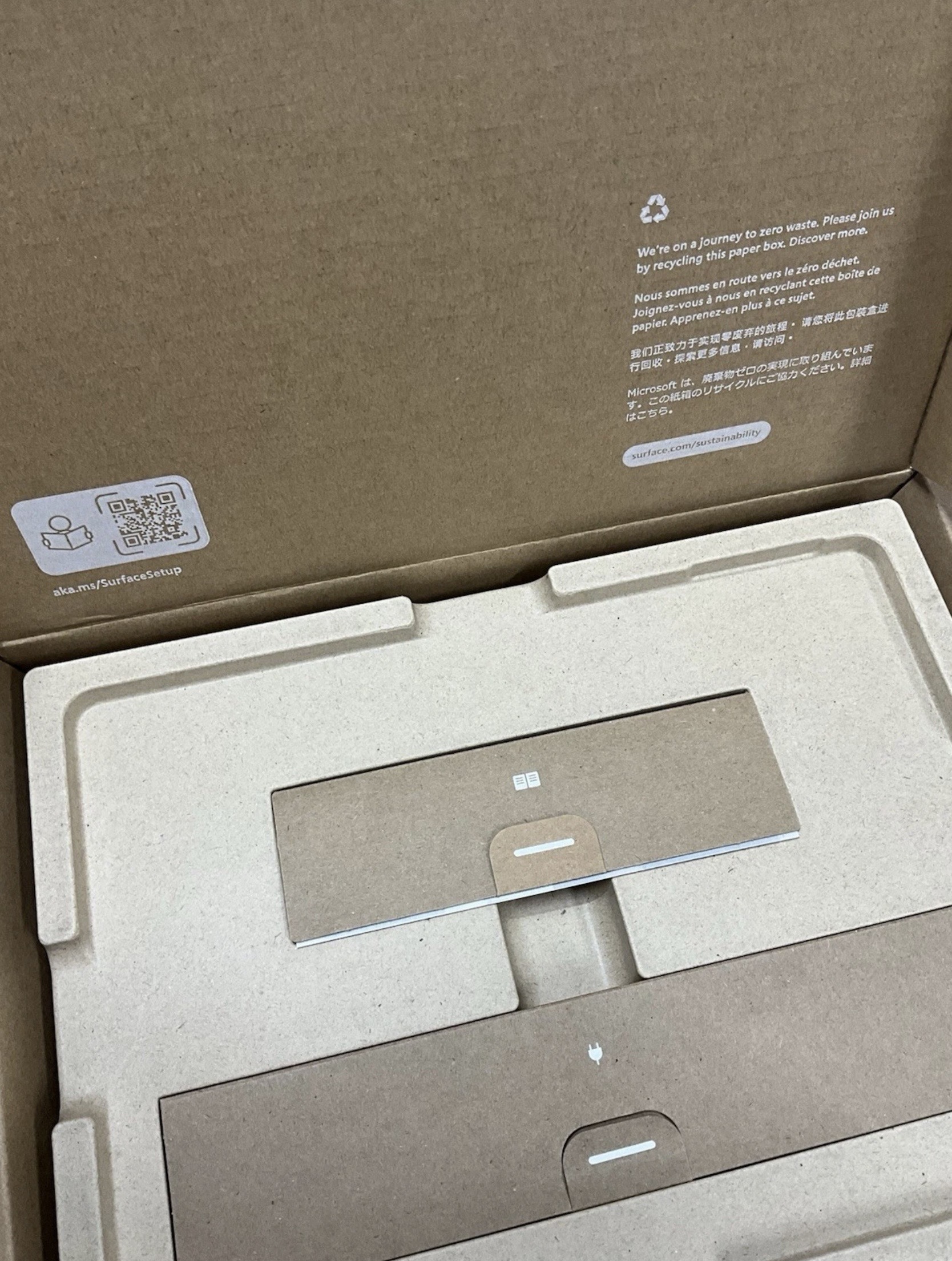 SURFACE PRO 13" 12TH U7 - Image 7