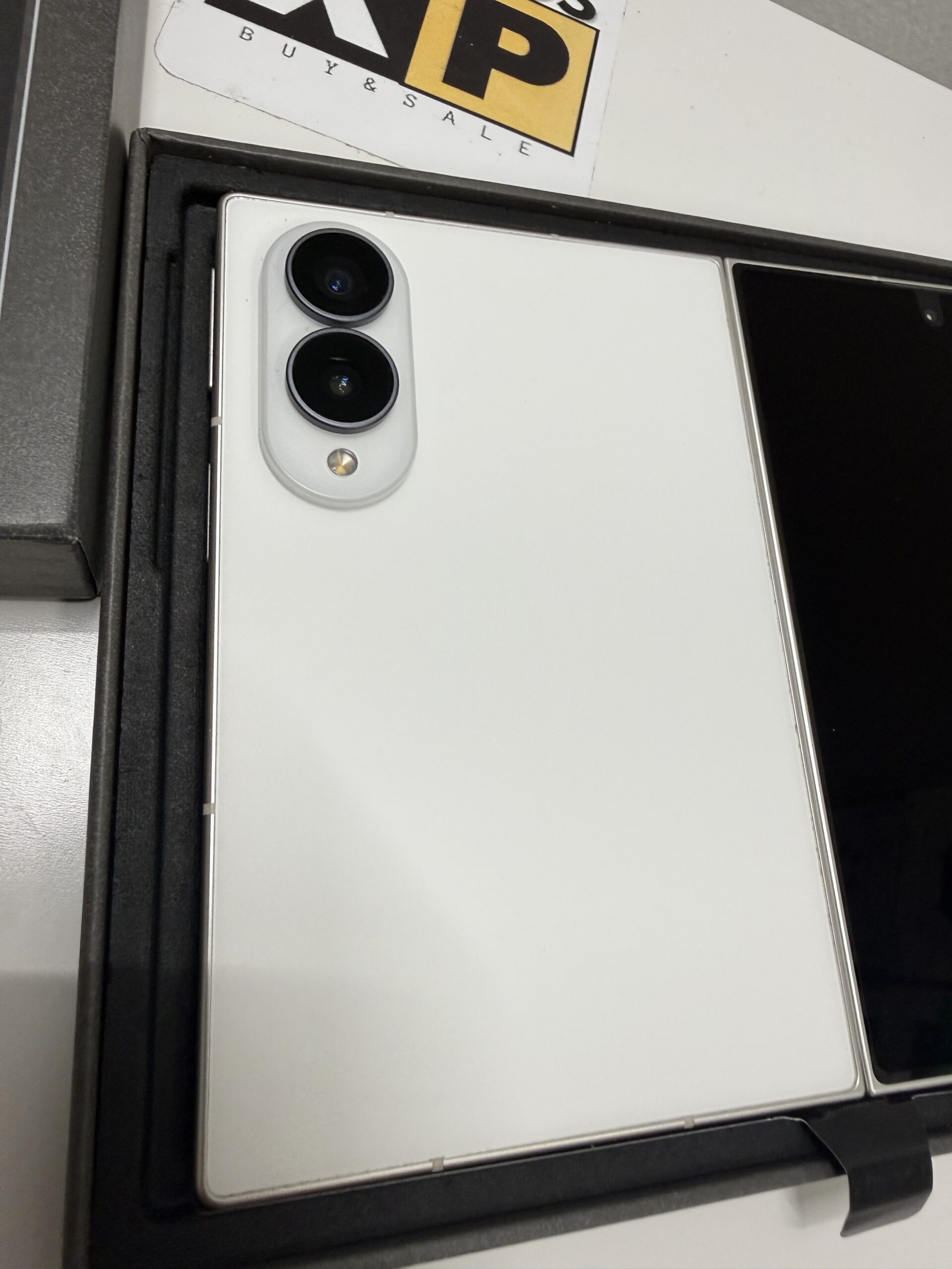 SAMSUNG FOLD Z 8 256GB - Image 3