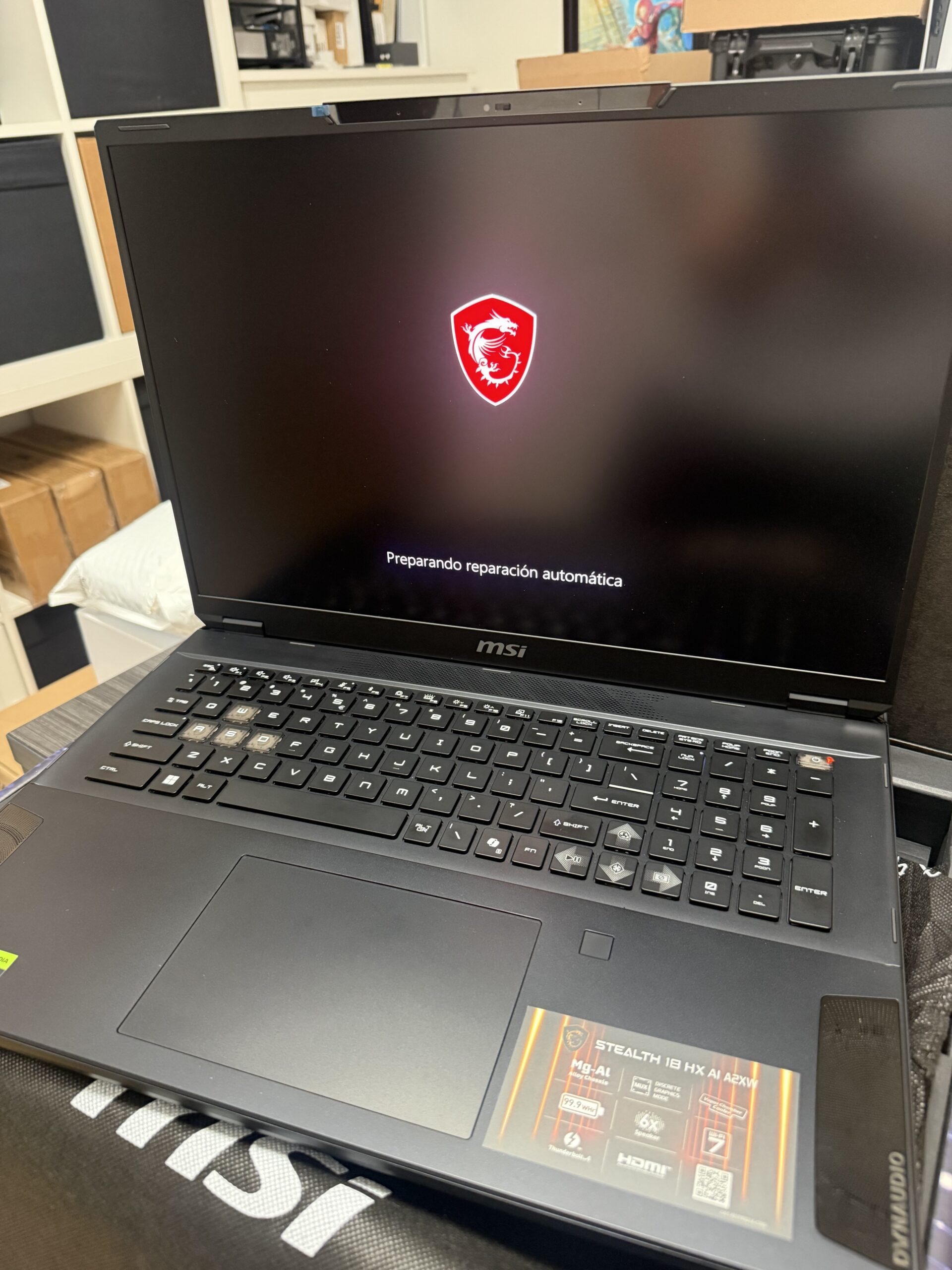MSI STEALTH 18 ULTRA 9 RTX 5090 24GB - Image 9