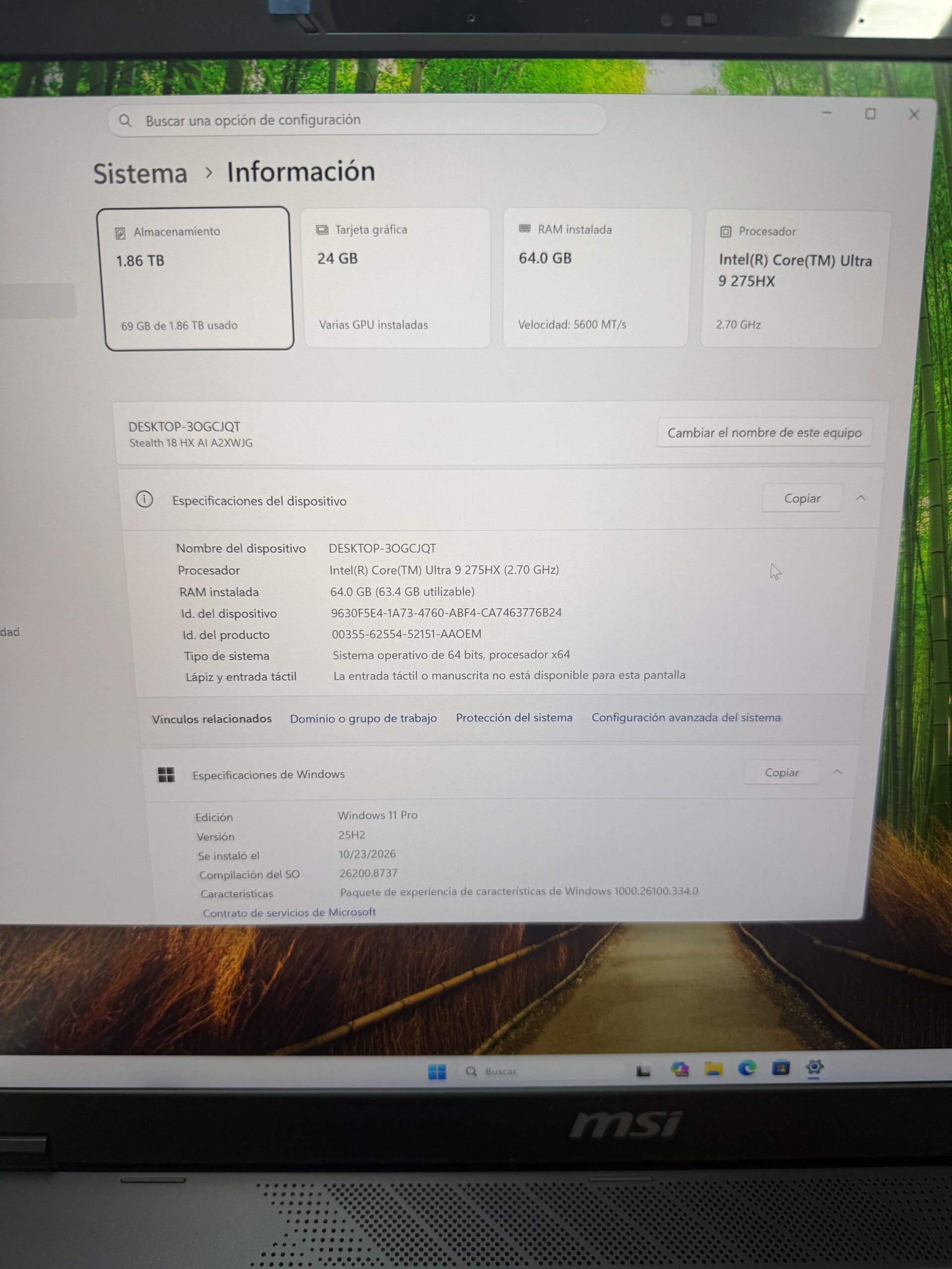 MSI STEALTH 18 ULTRA 9 RTX 5090 24GB - Image 6